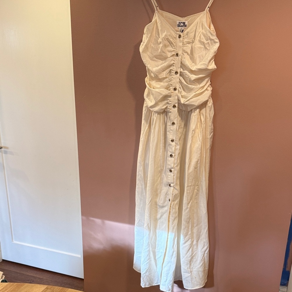 Spaghetti-Strap Cream Maxi Dress with Button-Front and Ruched Bodice - Picture 9 of 10